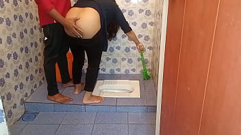 The sister-in-law who was cleaning the bathroom was caught and given to her. Bhabhi XXX Sex