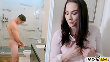 BANGBROS – Stepmom Chanel Preston Catches Jerking Off In Bathroom