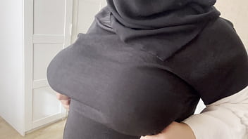 Friend’s Arab wife showed tits