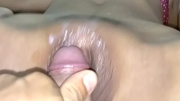 Rubbing the cock on the Thai nurse’s clit until he cums in her pussy.